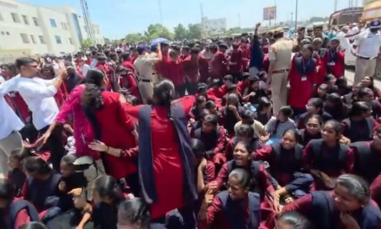 جی او نمبر 97 کی منسوخی کا مطالبہ، پٹن چیرو پولی ٹیکنک طلبہ کا دھرنا