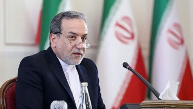 آبنائے ہرمز کی تجویز پر ایران کو امریکہ کے سرکاری جواب کا انتظار: عراقچی