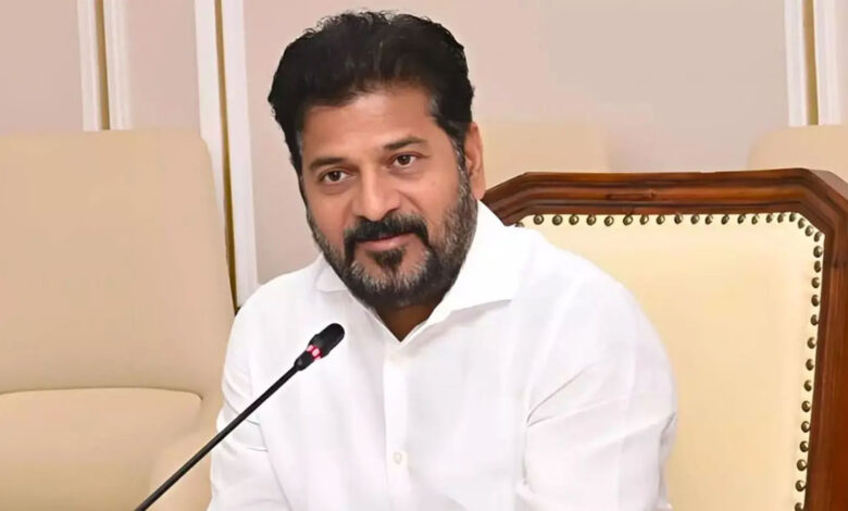 ریونت ریڈی آج 77ویں بار دہلی کا دورہ کریں گے، کونڈا سریکھا معاملہ ہائی کمان کے سامنے اٹھانے کا امکان