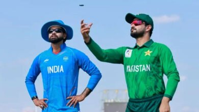 ہندوستان نے ٹاس جیت کر پاکستان کے خلاف پہلے بلے بازی کا فیصلہ کیا