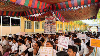 جی ایم سی جگتیال کے طلبہ کا مستقل کالج بلڈنگ کے مطالبے پر احتجاج