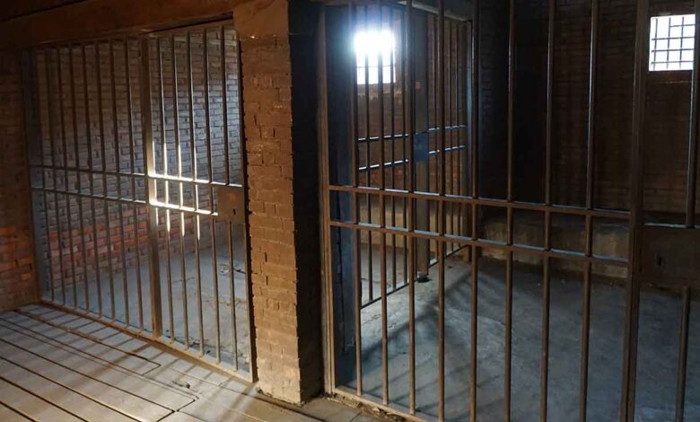 پاکستان میں 2 قادیانیوں کو قید با مشقت