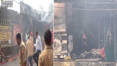 نوئیڈا کے سیکٹر 125 میں آگ لگ گئی، کئی دکانیں متاثر ہونے کی اطلاع